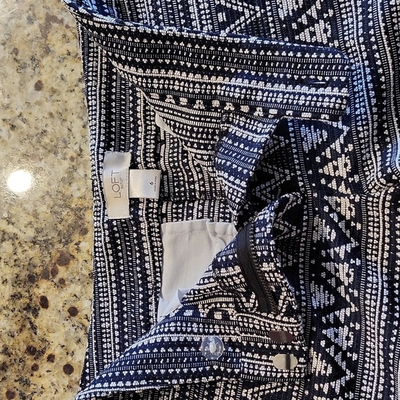 Loft patterned shorts - Picture 3 of 3